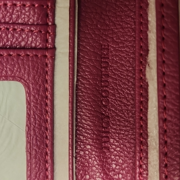 NWT. Juicy Couture Tech Wristlet, Wallet and IPhone  Holder. - Picture 9 of 16
